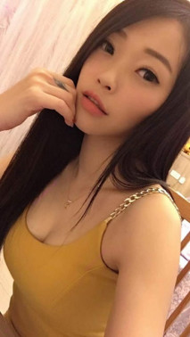 手機自拍照流出 把閨蜜也出賣了