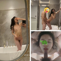 度雲泄密 · 老婆特別想要，欲望太強烈，怪不得被那麼多人操過，周末無聊找地方野戰，對面那麼多車，沒人過來一起操！