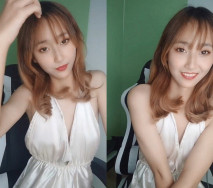 新來的美女激情大秀誘惑狼友，黑絲情趣全程露臉在狼友的金錢攻勢下脫光自慰，揉奶玩逼跳蛋抽插，特寫展示