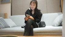 大學生小美女真是嫩啊 白皙高挑翹臀大長腿 銷魂嬌軀躺著享受妹子愛撫挑逗 吸雞巴好用力啪啪快速猛烈操穴