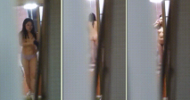 爬窗偷窺漂亮美眉 脫衣服洗香香 擦身子 小嬌乳 多毛鮑魚 有點嬰兒肥