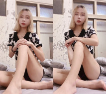 冒充模特比賽評委 忽悠漂亮20歲小姐姐脫光了看鮑魚當專屬小母狗