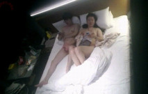 天眼32號房 青年情侶 眼鏡男腰不錯 全速衝擊讓少婦舒服呻吟不斷 第二場少婦主動口硬 自己坐上去動