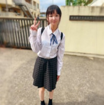 小穗。自始至終滿臉通紅。未使用過打破這個薄膜忍受疼痛中出處女喪失